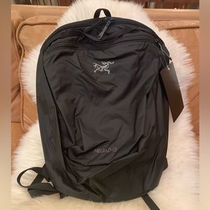 Arc'teryx heliad 15 backpack/black/NWT(firmed peice)